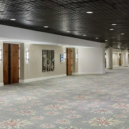 Doubletree By Hilton Los Angeles Downtown-3