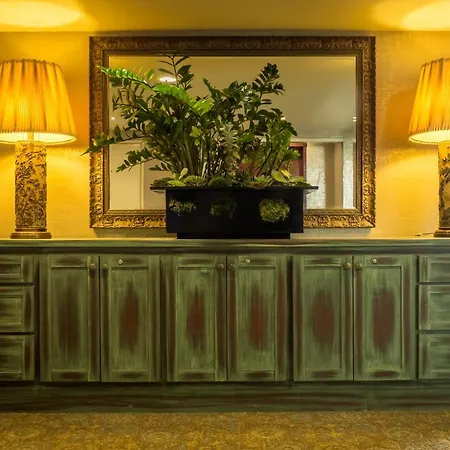 Olyver Hotel-3